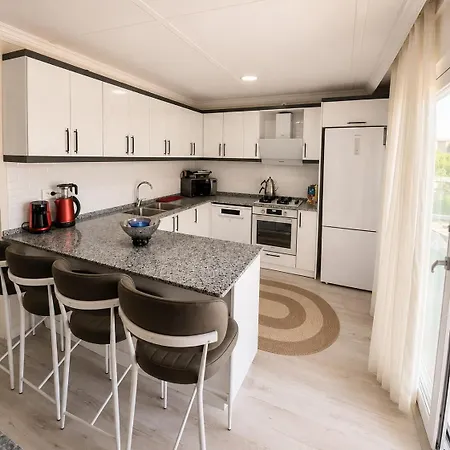 Cozy Retreat Near Airport Patio & Nature Σπίτι διακοπών